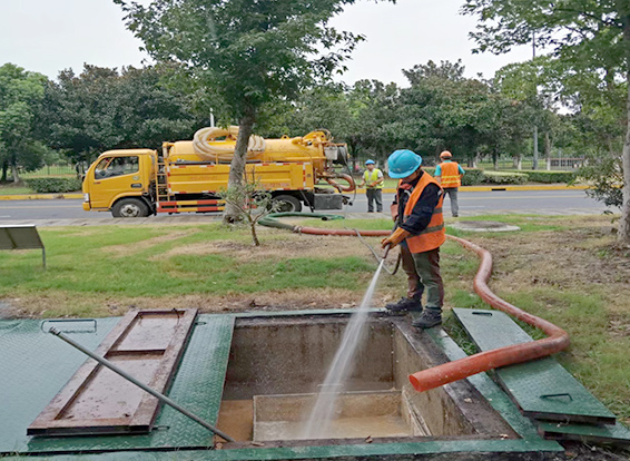田阳化油池清理